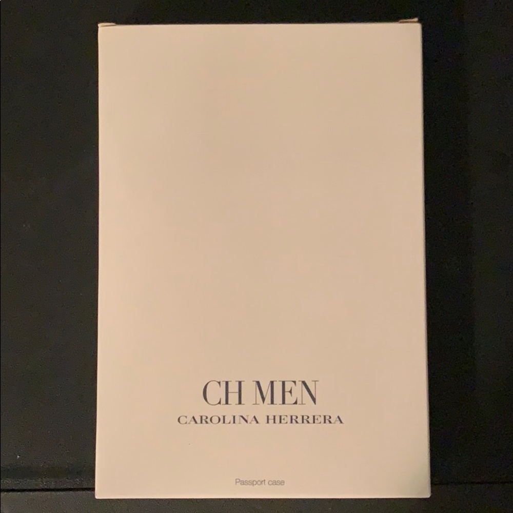 Carolina Herrera passport case